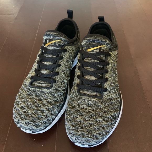 APL - Women’s Techloom Phantom - Picture 5 of 8